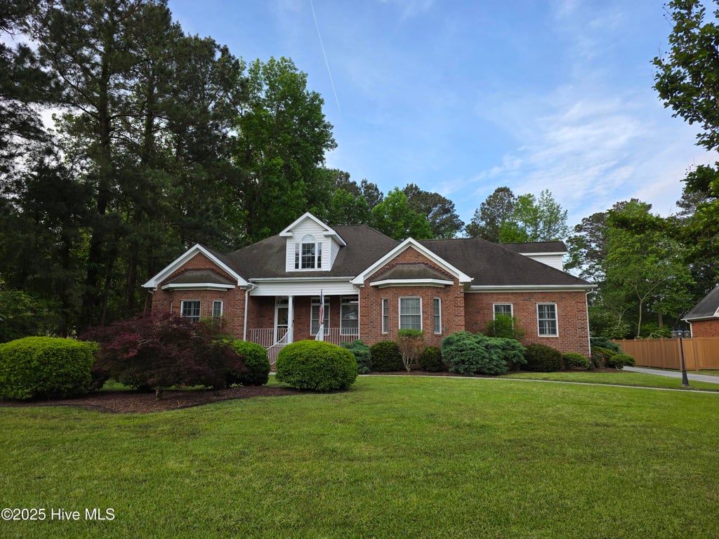 Photo of 219 Drake Landing, New Bern, NC 28560 (MLS # 100609895)