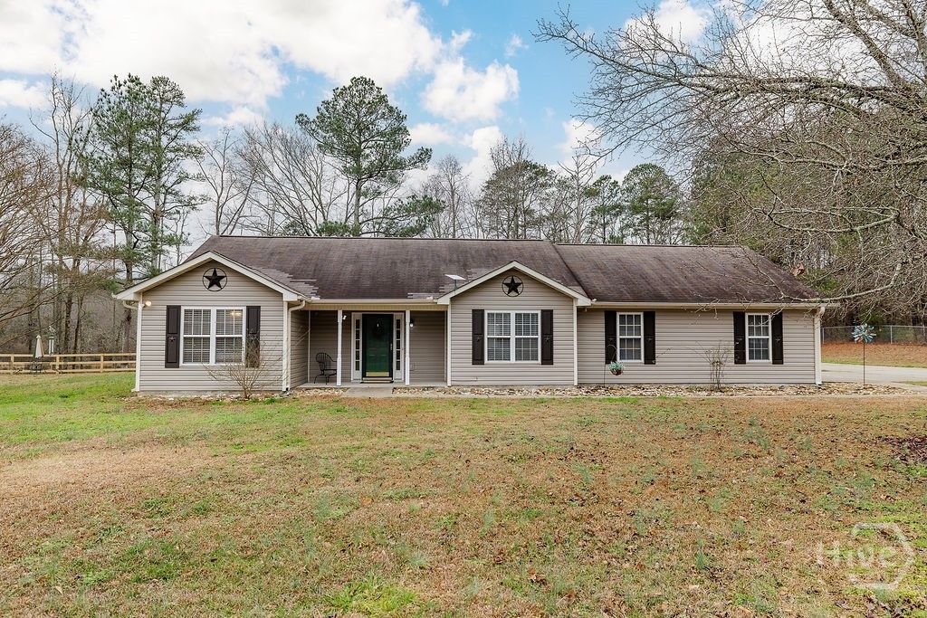 Photo of 142 Meadow Lakes Drive, Lexington, GA 30648 (MLS # CL347798)