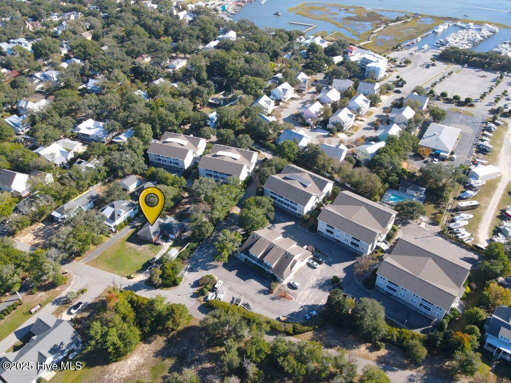 511 W St George Street