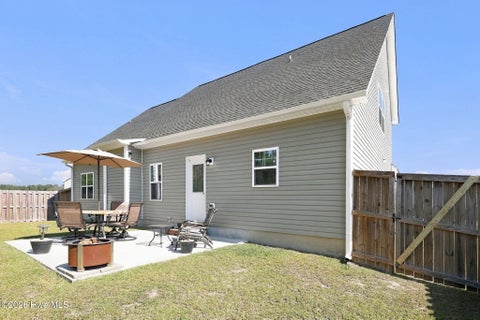 Tiny photo for 819 Cooke Drive, Hubert, NC 28539 (MLS # 100610812)