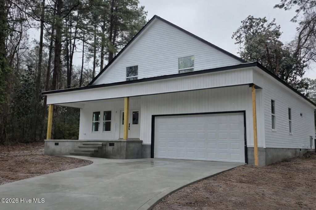 Photo of 880 High Street, Aberdeen, NC 28315 (MLS # 100551427)