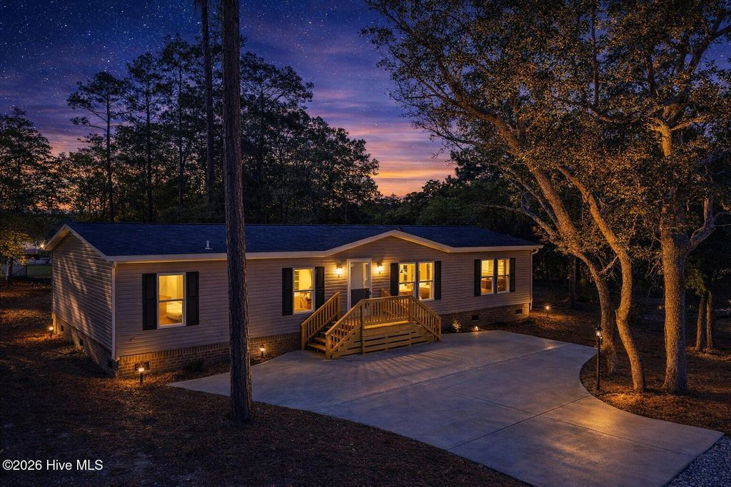 Photo of 3385 Marlin Drive SE, Bolivia, NC 28422 (MLS # 100547231)