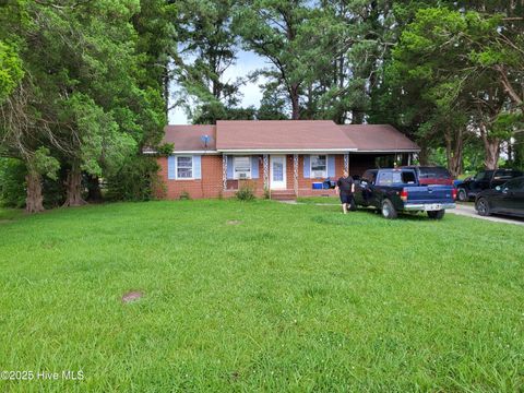 Homes For Sale - 260 Pearl Street<br/> Aurora, NC 27806