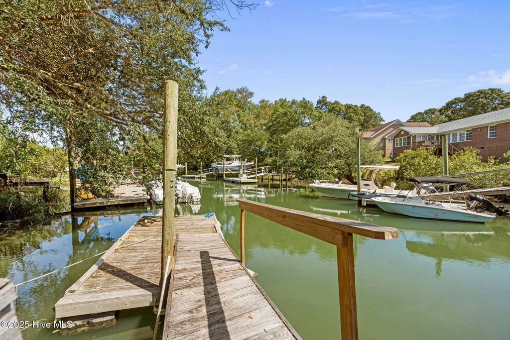 Photo of 802 Sound View Drive, Hampstead, NC 28443 (MLS # 100532839)