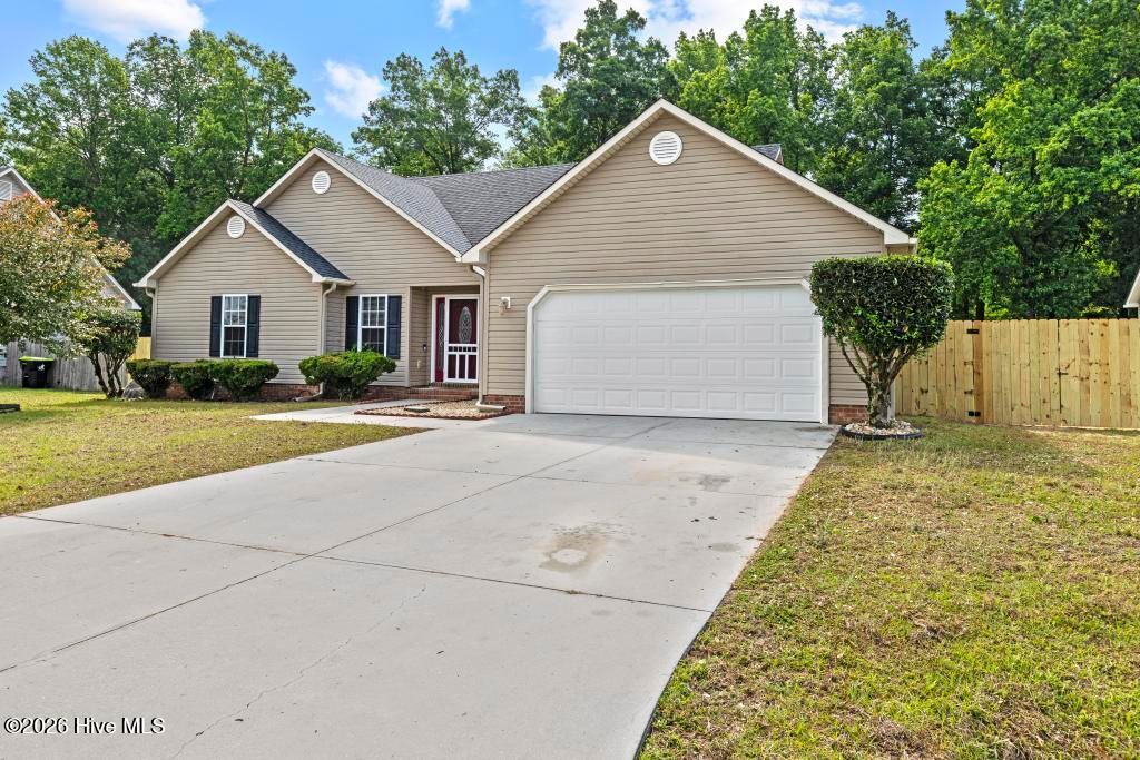 Photo of 132 Forest Bluff Drive, Jacksonville, NC 28540 (MLS # 100576016)