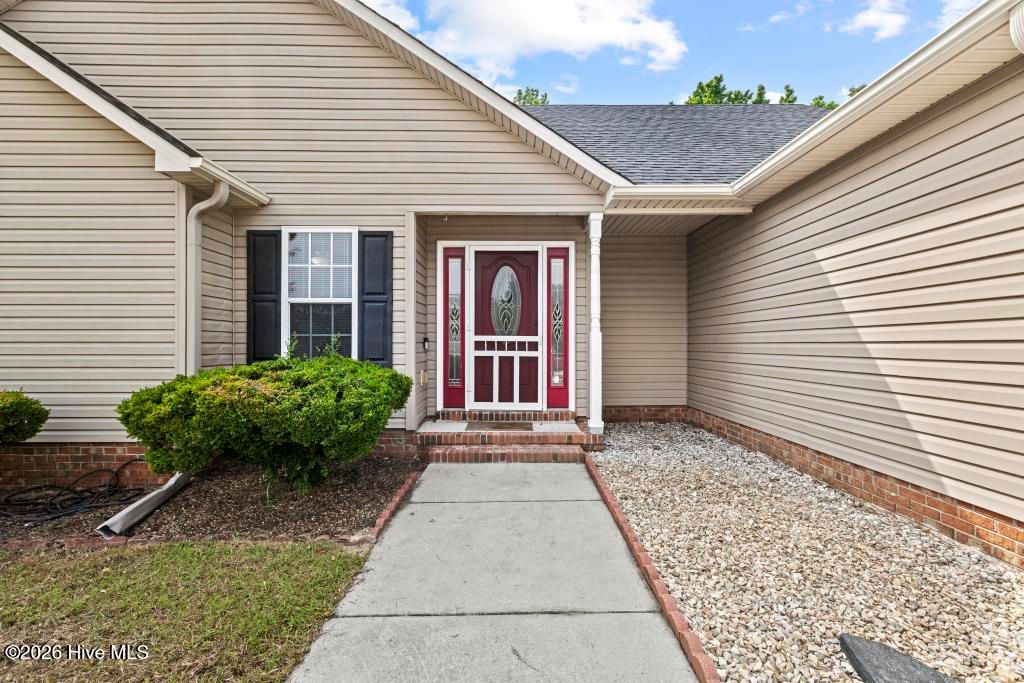 Photo of 132 Forest Bluff Drive, Jacksonville, NC 28540 (MLS # 100576016)