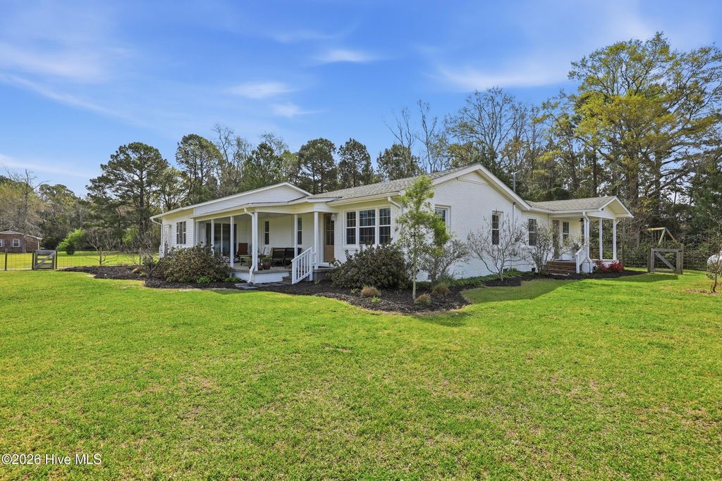 Photo of 635 Little Macedonia Road NW, Supply, NC 28462 (MLS # 100562935)