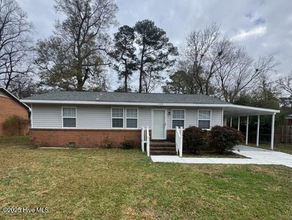 Photo of 123 Arthur Court, Jacksonville, NC 28546 (MLS # 100544195)