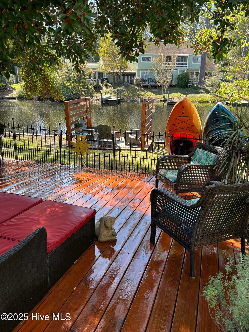 Photo of 170 Quarterdeck, New Bern, NC 28562 (MLS # 100538149)