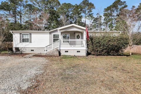 Photo of 132 Holiday Drive, Hampstead, NC 28443 (MLS # 100559324)