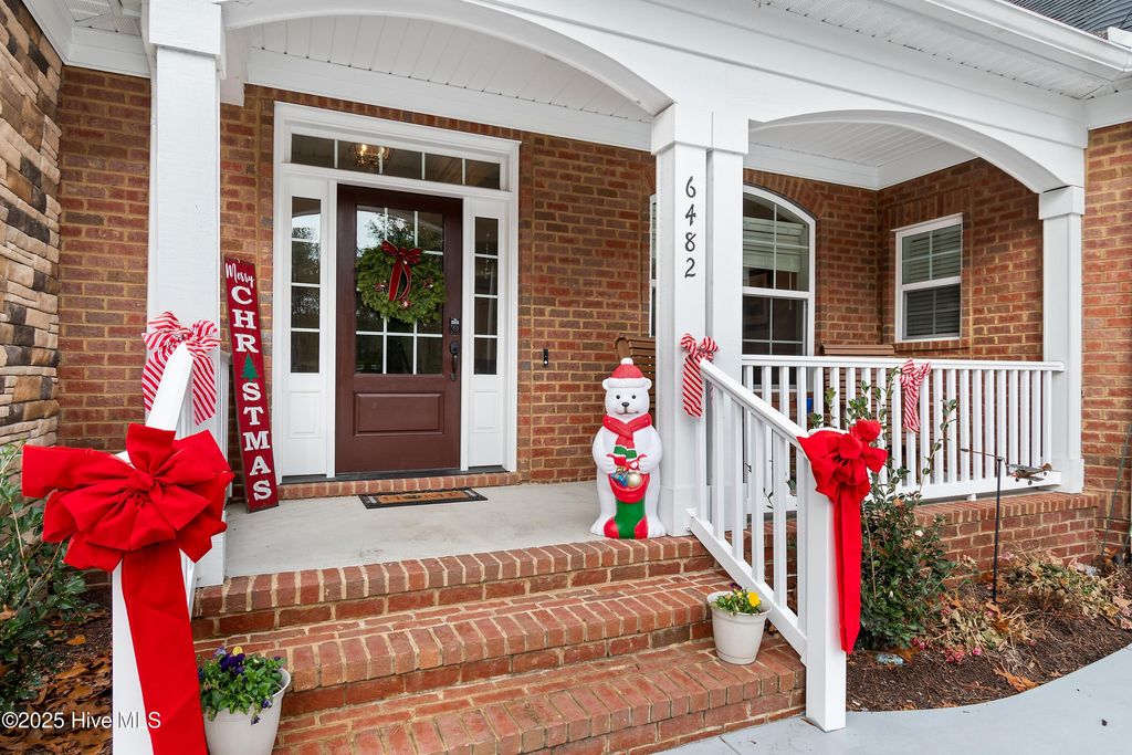 Photo of 6482 Kirkwall Point SW, Ocean Isle Beach, NC 28469 (MLS # 100547122)