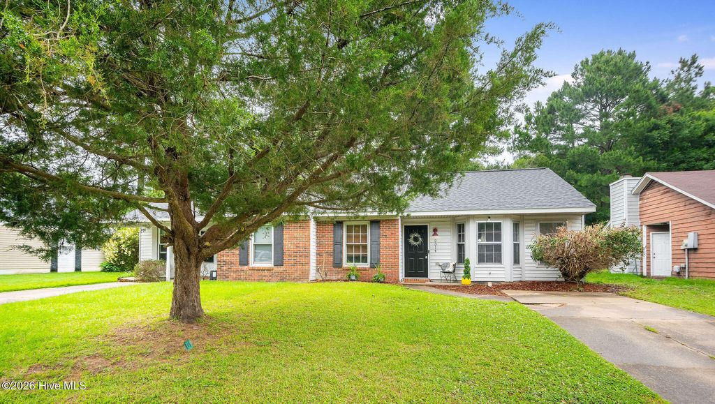 Photo of 2314 Knollwood Lane, Midway Park, NC 28544 (MLS # 100572754)