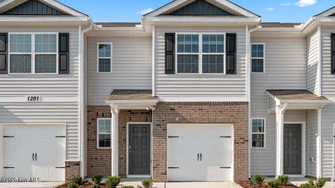 Townhouse For Sale - 3500 Sunstone Way #3<br/> Pitt County, Winterville, NC 28590