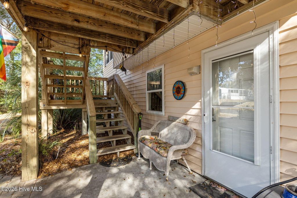 Photo of 404 Bogue Inlet Drive, Emerald Isle, NC 28594 (MLS # 100545721)