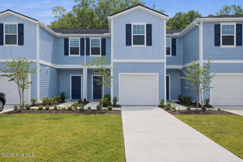 Photo of 604 Sandy Hollow Drive, Jacksonville, NC 28540 (MLS # 100556790)