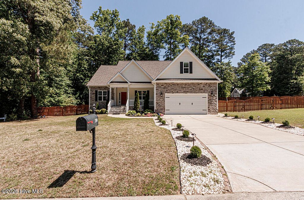 Photo of 330 Carolina Oaks Avenue, Smithfield, NC 27577 (MLS # 100571576)