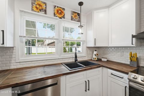 Tiny photo for 301 King Richard Court, Jacksonville, NC 28546 (MLS # 100573655)