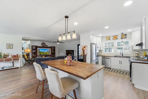 Tiny photo for 301 King Richard Court, Jacksonville, NC 28546 (MLS # 100573655)
