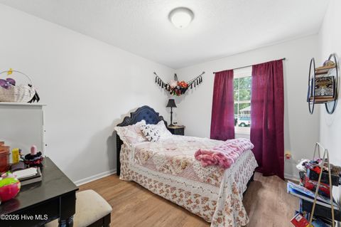 Tiny photo for 301 King Richard Court, Jacksonville, NC 28546 (MLS # 100573655)