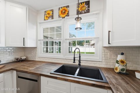 Tiny photo for 301 King Richard Court, Jacksonville, NC 28546 (MLS # 100573655)