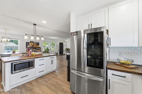 Tiny photo for 301 King Richard Court, Jacksonville, NC 28546 (MLS # 100573655)