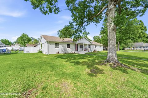 Tiny photo for 301 King Richard Court, Jacksonville, NC 28546 (MLS # 100573655)