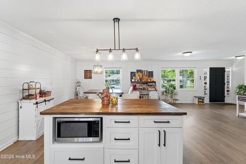 Tiny photo for 301 King Richard Court, Jacksonville, NC 28546 (MLS # 100573655)