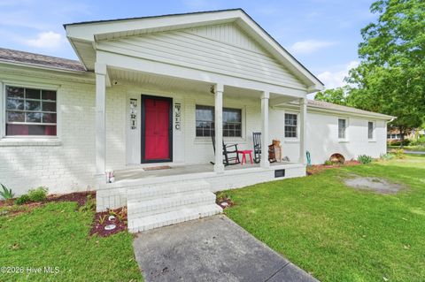 Tiny photo for 301 King Richard Court, Jacksonville, NC 28546 (MLS # 100573655)