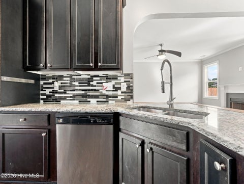 Tiny photo for 813 Tuscarora Trail, Jacksonville, NC 28546 (MLS # 100605947)