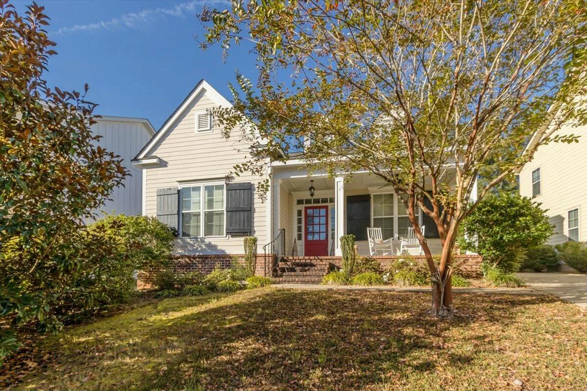 1005 Mitchell Lane