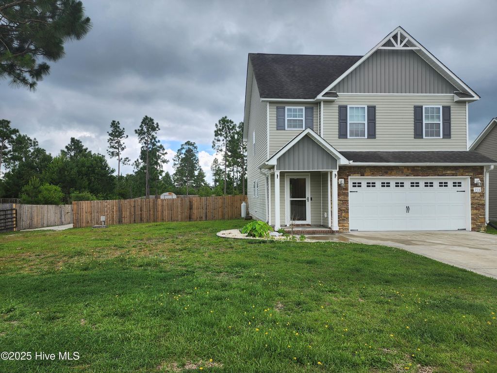 Photo of 208 Lockwood Court, Hubert, NC 28539 (MLS # 100563623)