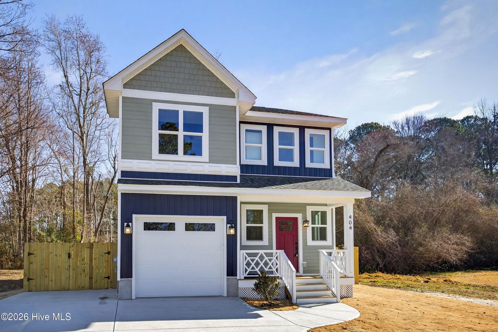 Photo of 404 S Bodenheimer Street, Burgaw, NC 28425 (MLS # 100545151)