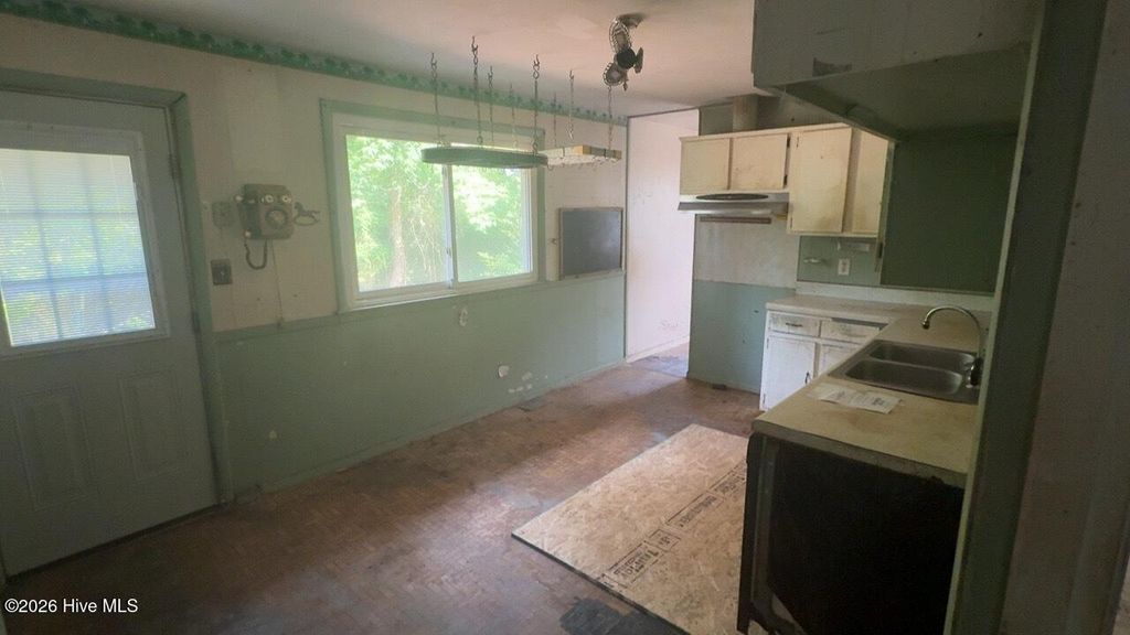 Photo of 11 Barksdale Drive, Jacksonville, NC 28540 (MLS # 100577168)