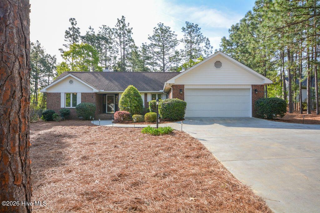Photo of 6 Spruce Lane, Pinehurst, NC 28374 (MLS # 100568397)