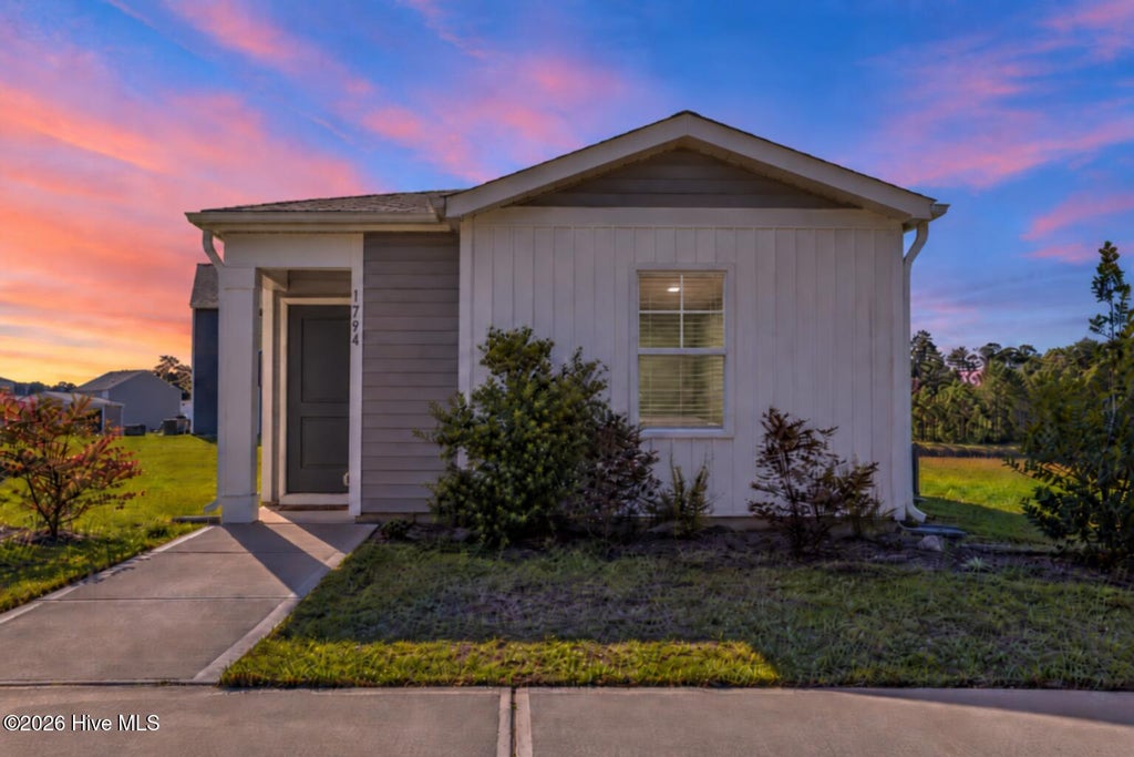 Photo of 1794 Penelton Court SE, Bolivia, NC 28422 (MLS # 100603830)