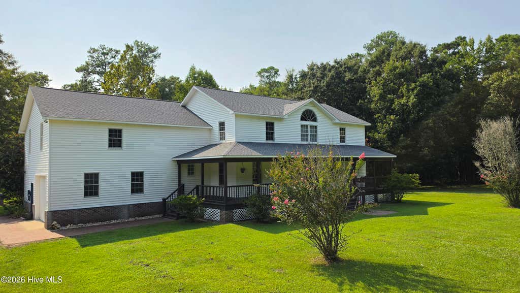 Photo of 347 Sandy Point Drive, Beaufort, NC 28516 (MLS # 100598201)