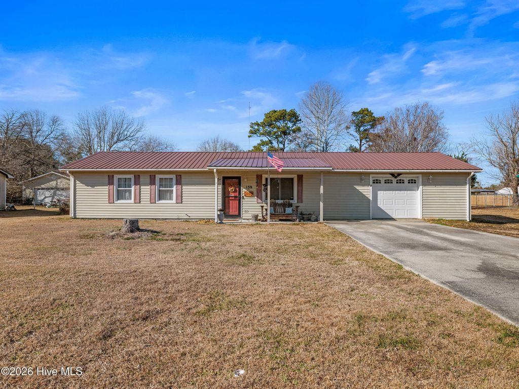 Photo of 139 Bayberry Road, Newport, NC 28570 (MLS # 100552142)