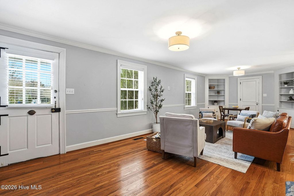 Photo of 109 W Riverside Drive, Smithfield, NC 27577 (MLS # 100553153)