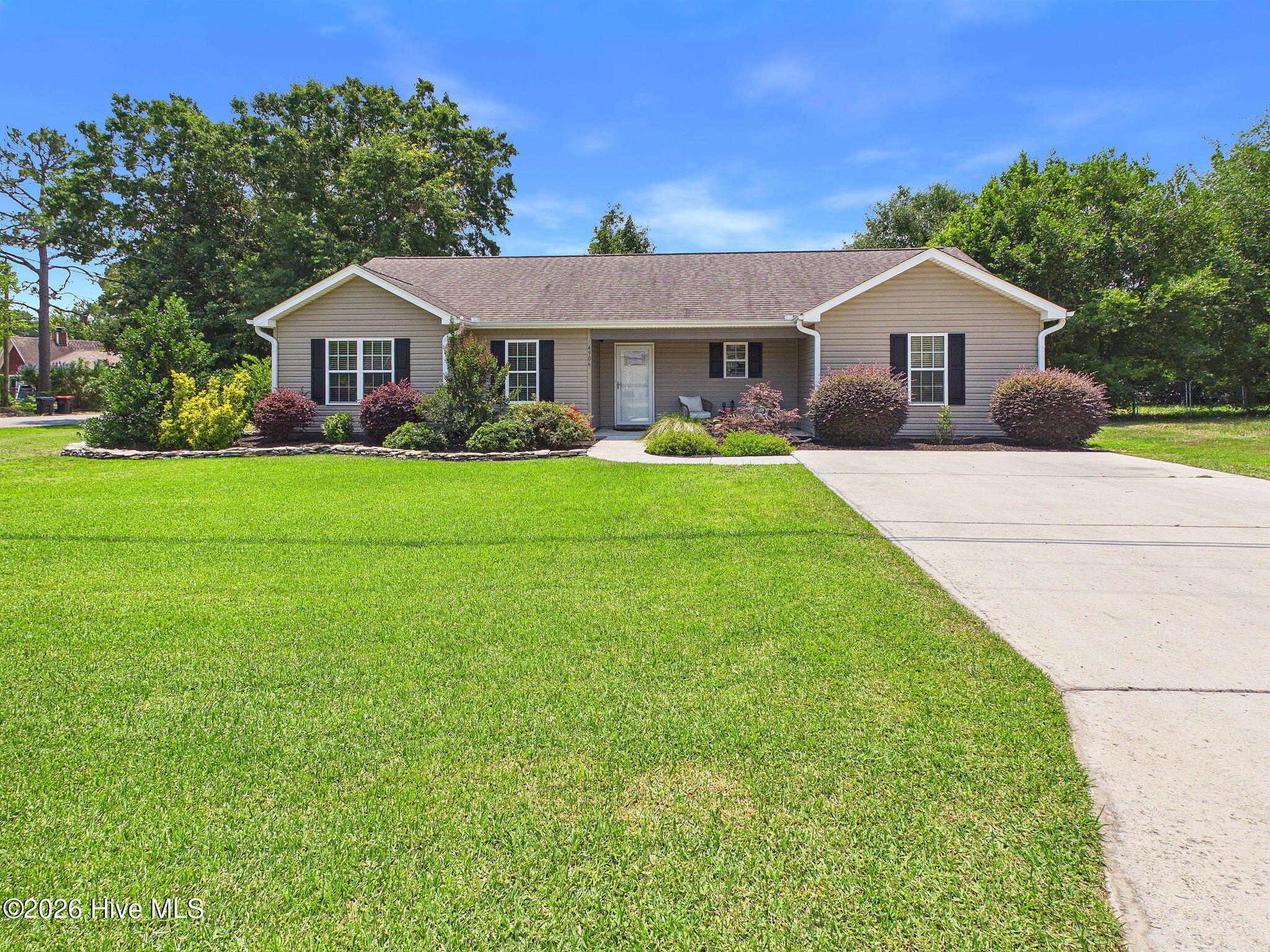 4906 Ilex Drive
