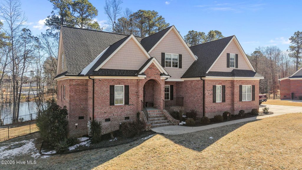 Photo of 1453 Blue Heron Drive, Nashville, NC 27856 (MLS # 100553793)