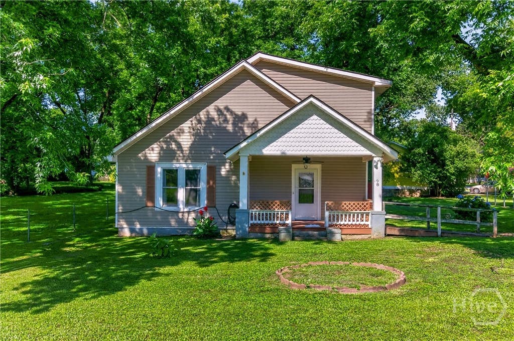 Photo of 98 S 5th Street, Colbert, GA 30628 (MLS # CL357859)