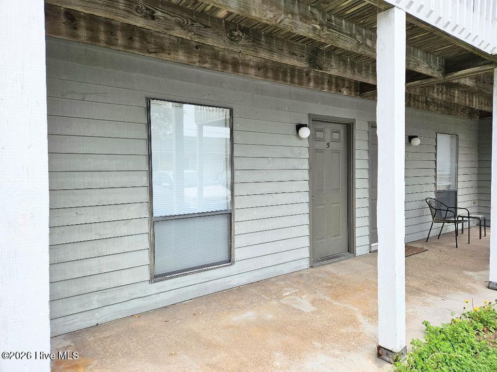 Photo of 3309 Bridges Street, Morehead City, NC 28557 (MLS # 100553925)
