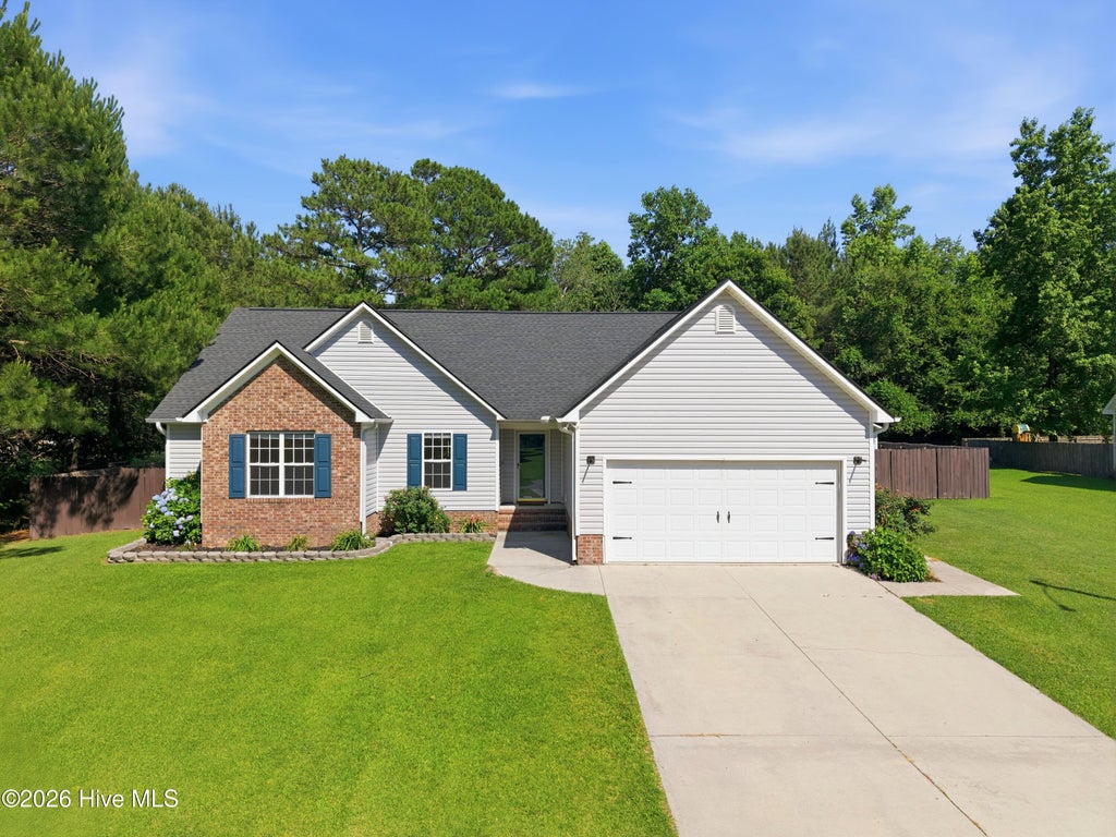 Photo of 120 Walnut Hills Drive, Richlands, NC 28574 (MLS # 100580990)