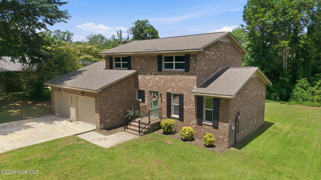 Photo of 2804 Hodges Road, Kinston, NC 28504 (MLS # 100578383)