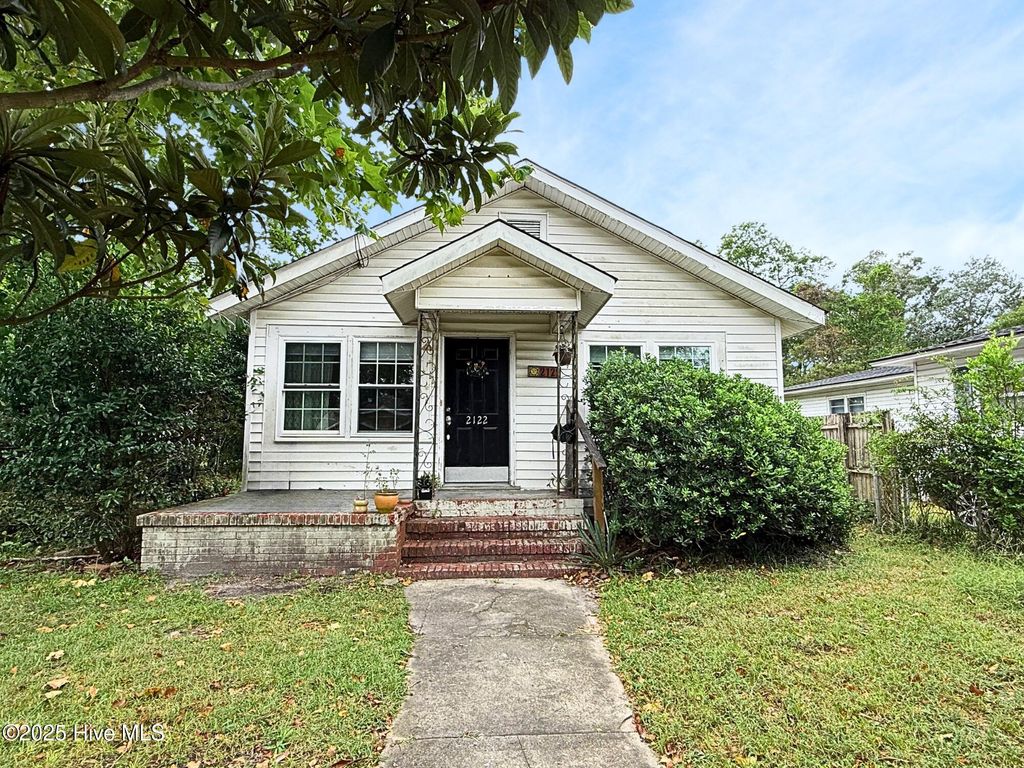 Photo of 2122 Jefferson Street, Wilmington, NC 28401 (MLS # 100539035)