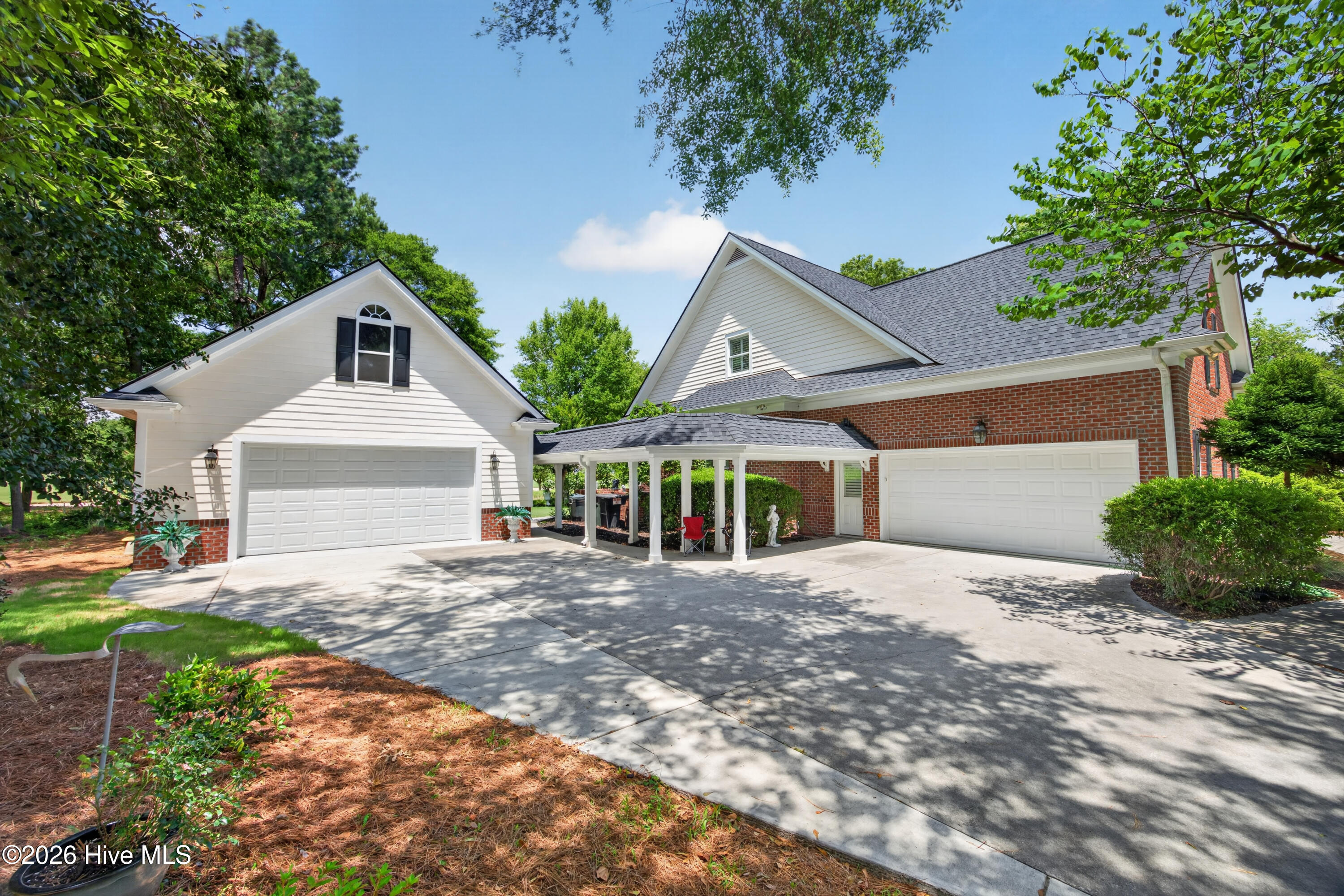 213 Red Fox Run Drive
