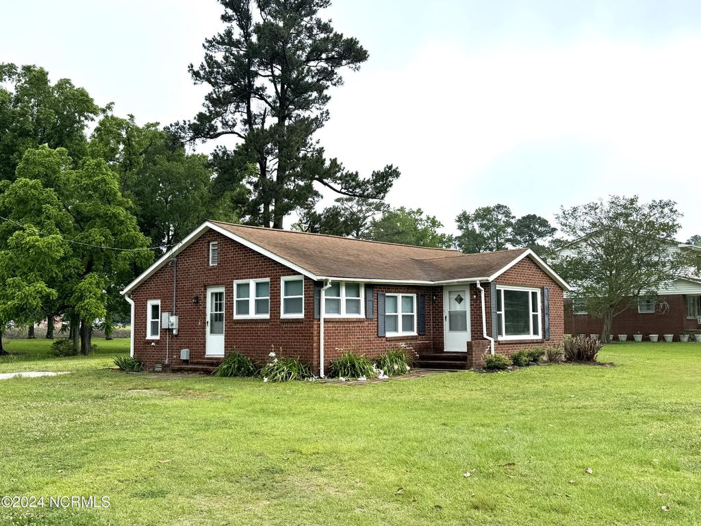 Photo of 2274 Dawson Cabin Road, Jacksonville, NC 28540 (MLS # 100545220)