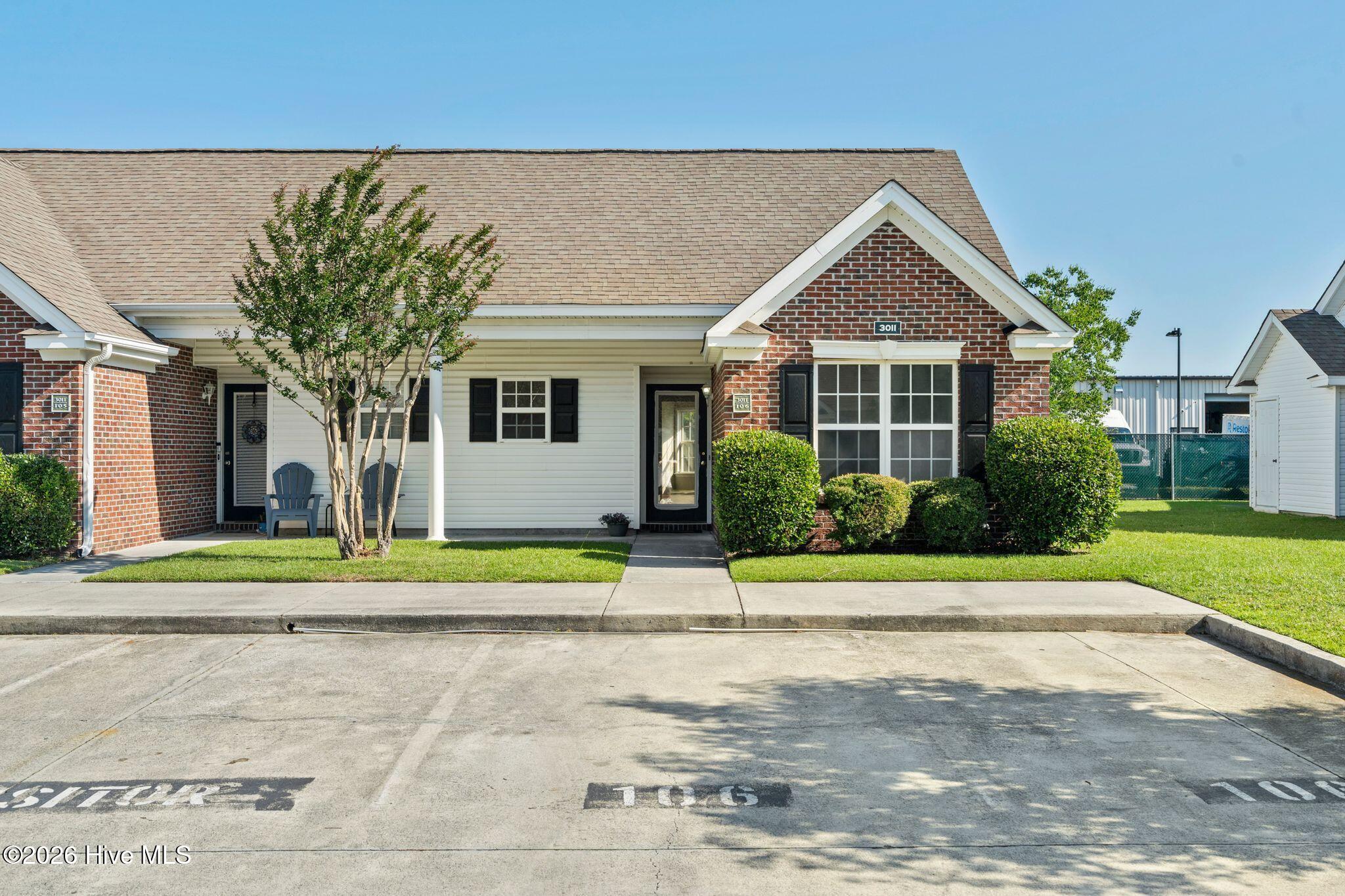 3011 Lauren Place Drive Apt 106