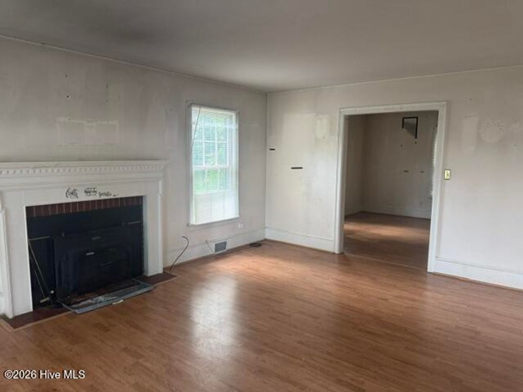 Photo of 102 S Pembroke Avenue, Ahoskie, NC 27910 (MLS # 100588052)