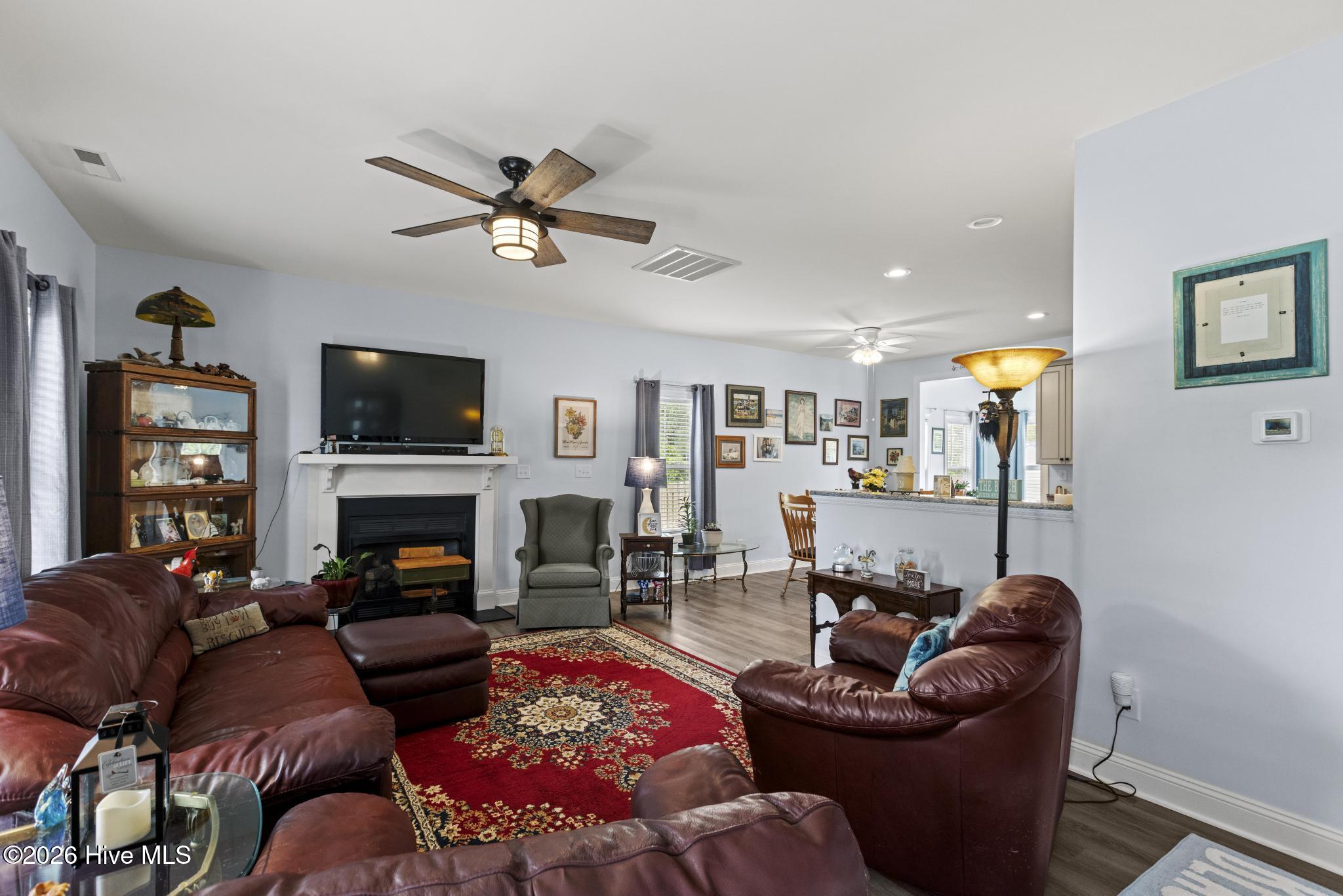 231 Admiral Court